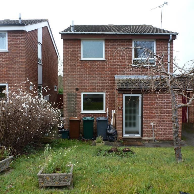 Pinfold Close - Photo 1