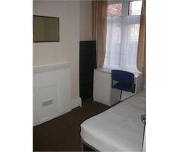 4 bedroom house to rent - Photo 3