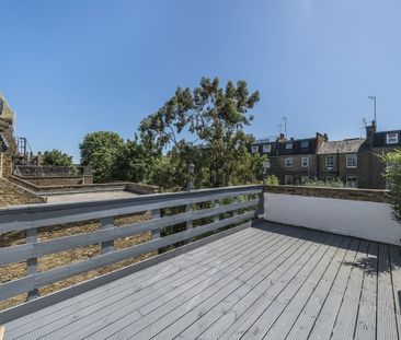 4 bedroom flat to rent - Photo 2