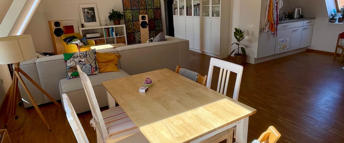 charmante Dachgeschosswohnung in der Altstadt Stralsunds - Photo 1