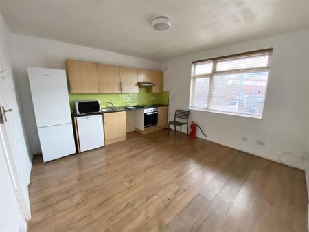 1 bedroom flat to rent - Photo 3