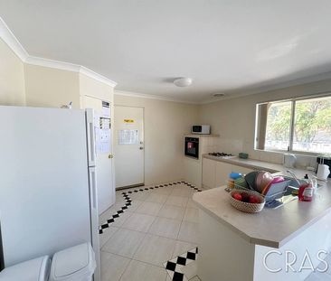 4x2 Family Home in Joondalup - Photo 6