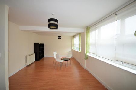 2 bedroom apartment to rent - Photo 3