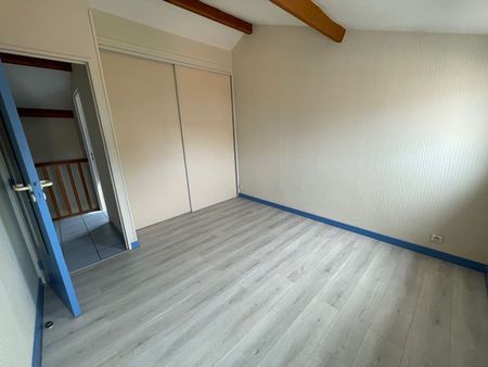 Location Appartement 3 pièces 56m² LA ROCHELLE 17000 - Photo 3