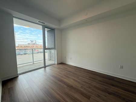 For Lease - 2782 Barton Street Unit# 106, Hamilton, Ontario - Photo 3