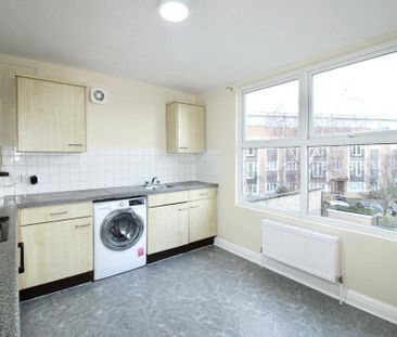 3 bedroom apartment to rent - Photo 4