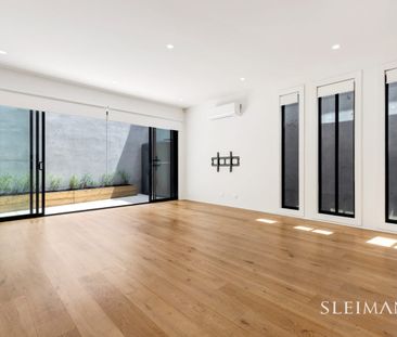 Elegant Townhouse Living in Keilor East - Photo 1