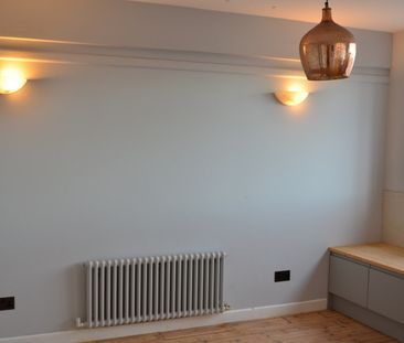 2 Bed Flat, Acre Lane, SW2 - Photo 2