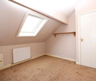 3 bedroom terraced house to rent - Photo 4
