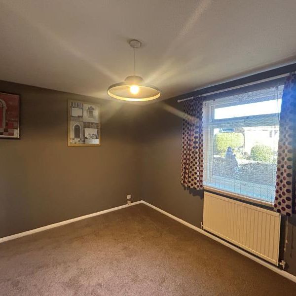 Elmfield House, Guildford, GU4 - Photo 1