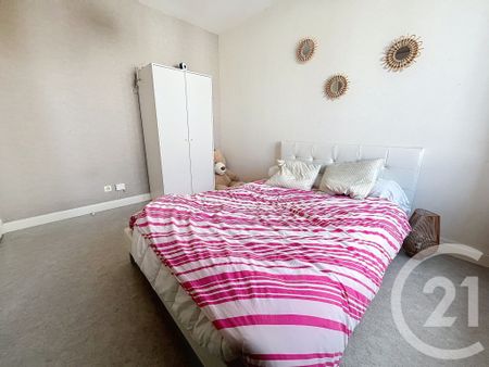 Location Appartement 2 pièces 34m² CHAMALIERES 63400 - Photo 3