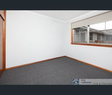 2/15 Wedge Street, Dandenong, Vic 3175 - Photo 5