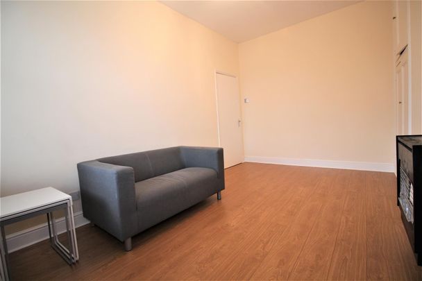5 Evington Road, Leicester, Leicestershire, LE2 1QG - Photo 1