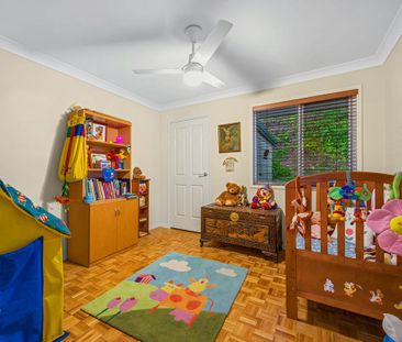 Immaculate Lowset Living on 1078m2 - Photo 5