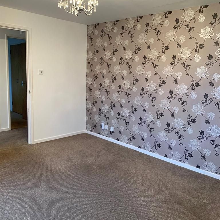 2 bedroom bungalow to rent - Photo 1