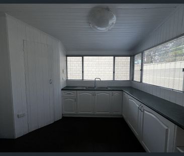 Welcome to 32 Hutt Road Morley - Photo 4