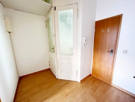 Optimal für Studenten!!! 2-Raum-Wohnung mit neuer Einbauküche im Zentrum von Eisenach - Foto 3