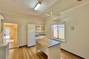 Classic Wembley charm with lifestyle at your doorstep! - Photo 4