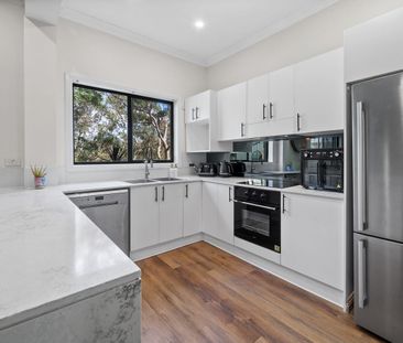 2, 5 Needlewood Grove, Padstow Heights, New South Wales 2211 - Photo 6