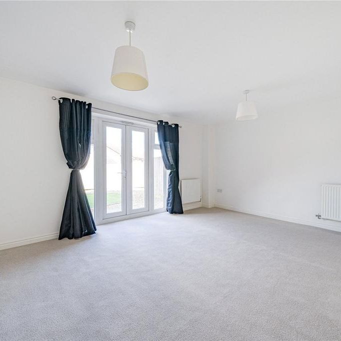 4 bedroom terraced house to rent - Photo 1