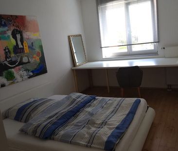 Reihenendhaus mit Terrasse und Garten in Merheim - Foto 1