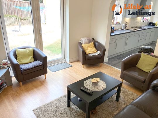 Marmion Way, Ashford - Photo 1