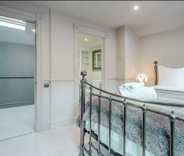 4 bedroom terraced house to rent - Photo 3