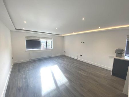 5 bedroom detached house to rent - Photo 4