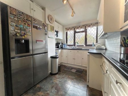 3 bedroom house to rent - Photo 3