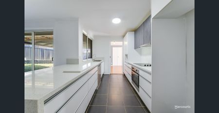 Perfect Place To Call Home! - Photo 3