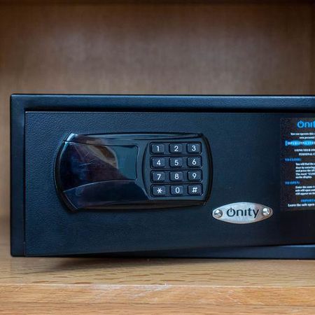 1 bedroom serviced apartment to rent - Photo 5