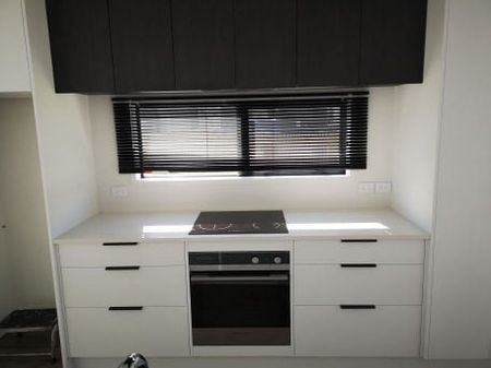 Stylish Low Maintenance Living at Jack’s Landing - Photo 5