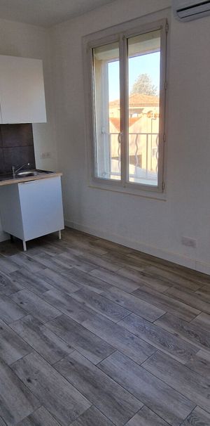 Saint victoret dans un petit immeuble un appartement de type 2 meublé, - Photo 1