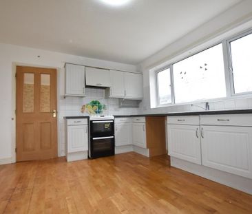 4 bedroom detached house to rent - Photo 5
