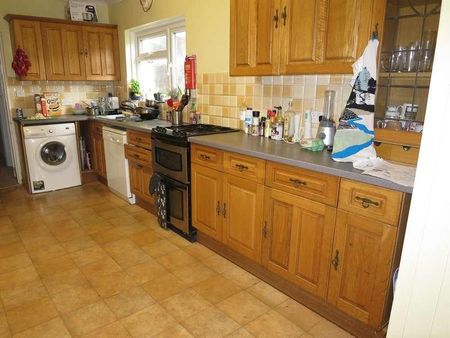 Sedgley Road, Winton, Bournemouth, BH9 - Photo 2