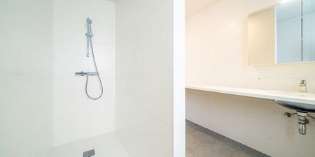 Appartement te huur in Tournai voor € 1.260 met 3 slaapkamers - Photo 2