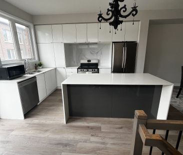 For Lease - 169 Sabina Drive, Oakville, Ontario - Photo 6