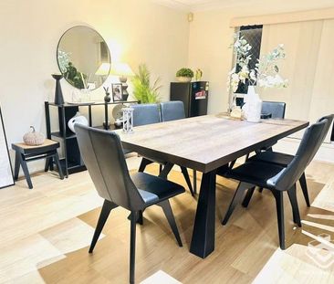 Stunning Family Retreat at Prime Shailer Park Location! - Photo 6