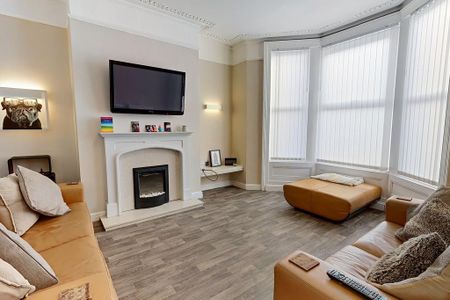 4 bedroom terraced house to rent - Photo 2