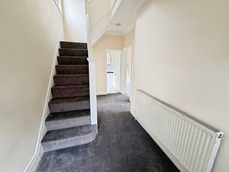 3 bedroom House To Let Total Size: 1098 SQ FT - Photo 5