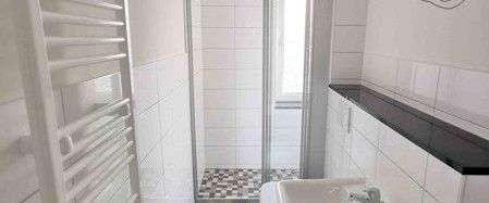 Moderne 2-Zi.-Whg. mit modernem Tageslichtbad und Balkon - Foto 1