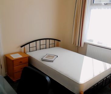5 bedrooms - Photo 5