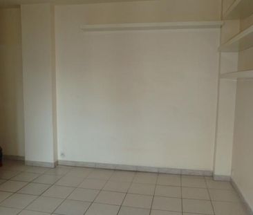 Location Appartement 1 pièce 18m² ISSY LES MOULINEAUX 92130 - Photo 2