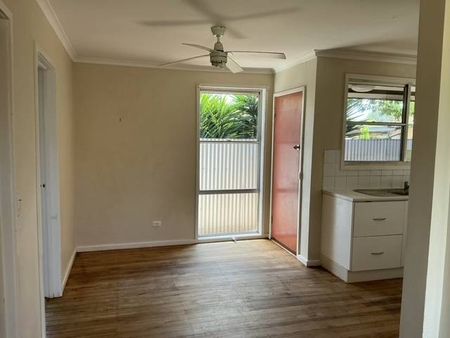 37 Northumberland Crescent, Shepparton - Photo 3