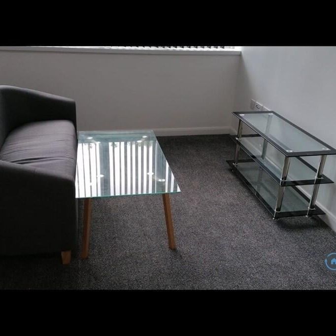 2 Bed Flat, Riverside House, B42 - Photo 1