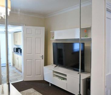 4 bedroom house share to rent - Photo 3