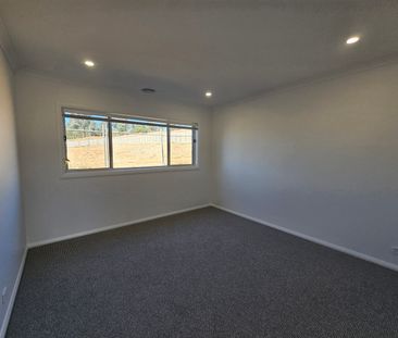 8 Sharman Road, Leneva VIC 3691 - House For Rent | Domain - Photo 4
