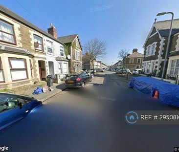 1 bedroom in a house share to rent - Photo 1