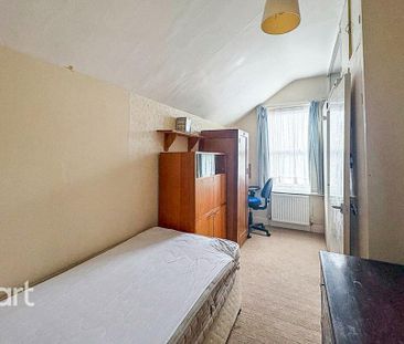 5 bedroom terraced house to rent - Photo 3