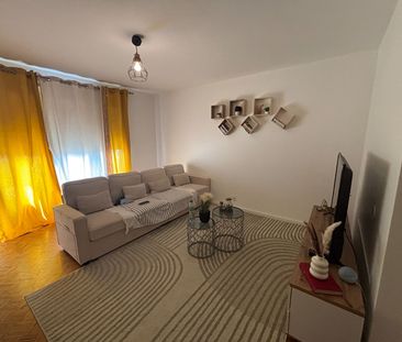 Location Appartement 3 pièces 70m² - Photo 2